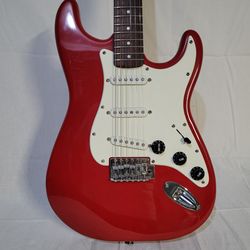 Nice Squier Strat with new strings and set up