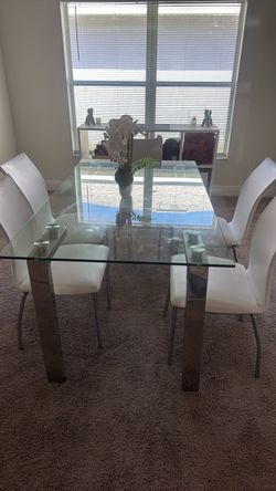 Modern Glass Dining table