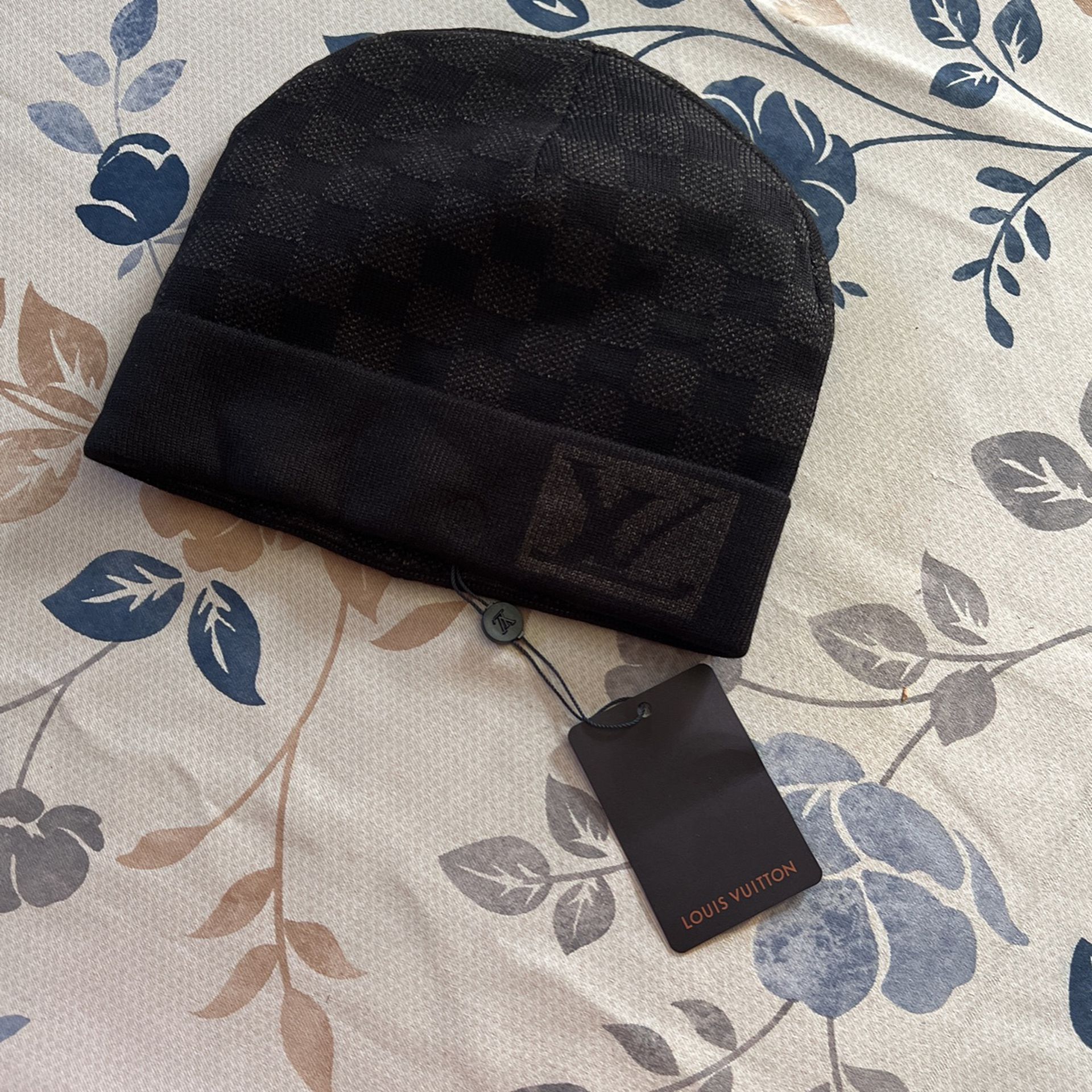 Brand New Louis Vuitton Knit Hat Never Worn Good Price for Sale in  Alexandria, VA - OfferUp