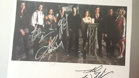 Vampire Diaries signed photo Reprint - cast 8x10