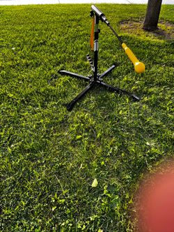 BASEBALL  SKILZ Hurricane category 4 swing trainer