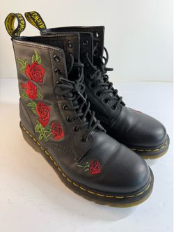 Dr Martens 1460 Vonda Black Leather Embroidered Rose Boots Womens Size 9