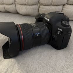 Canon 5D Mark IV DSLR Camera with 24-70mm f/2.8 L II USM Lens Great condition 