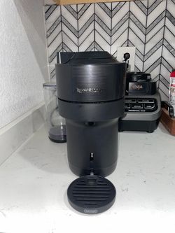Used like new nespresso bundle