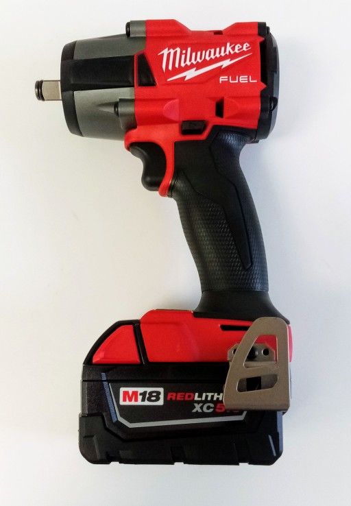 MILWAUKEE 2962-22 M18 FUEL MID TORQUE IMPACT WRENCH