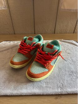 Nike SB Dunk Low (Orange Emerald Rise) - Size 9