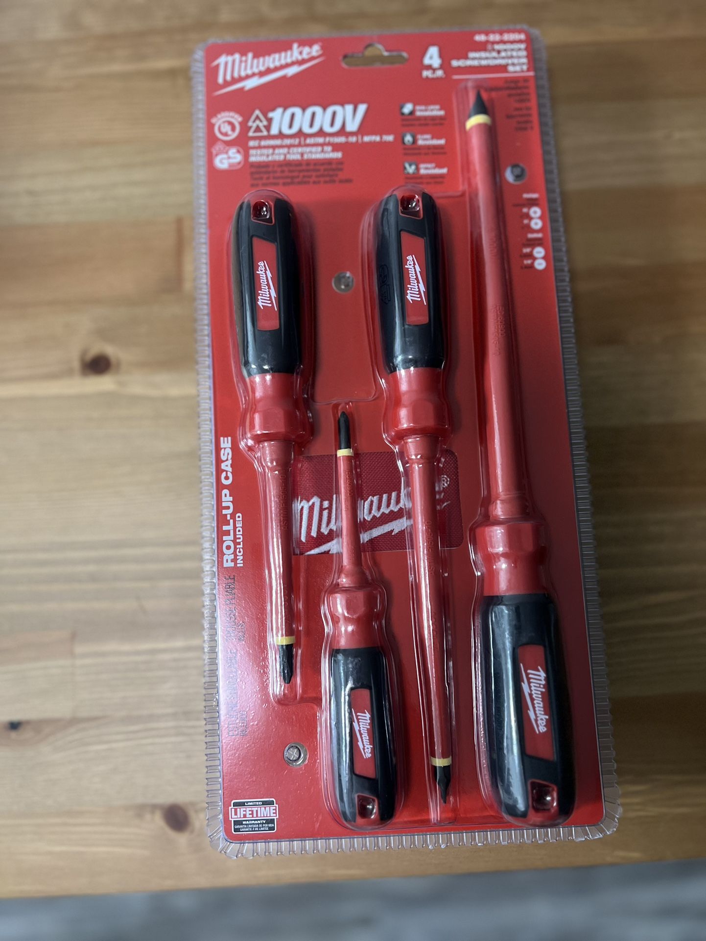 1000-Volt Insulated Screwdriver Set and Pouch (4-Piece)