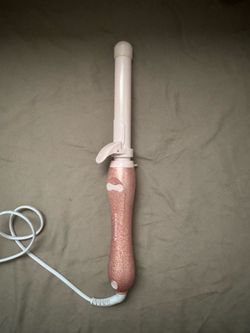 Beachweaver curling iron in pink glitter