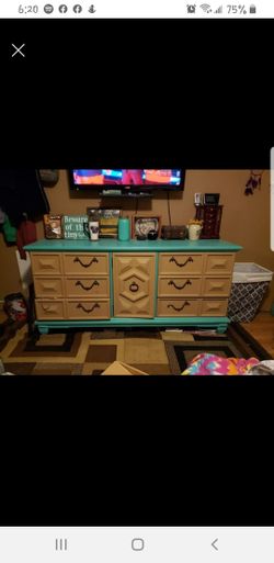 Dresser/headboard