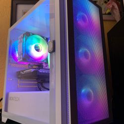 CUSTOM WHITE PERFORMANCE GAMING PC 