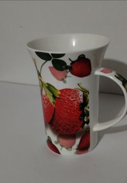 PORCELAIN - CERAMIC STRAWBERRY COFFEE MUG 5"×3" - AB99
