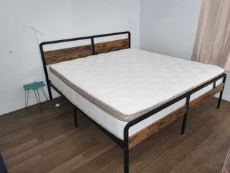 King bed + Mattress