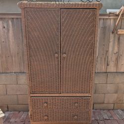 BEAUTIFUL Brown Wicker Set