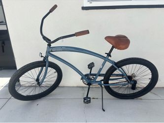 Skull Bones Beach Cruisers