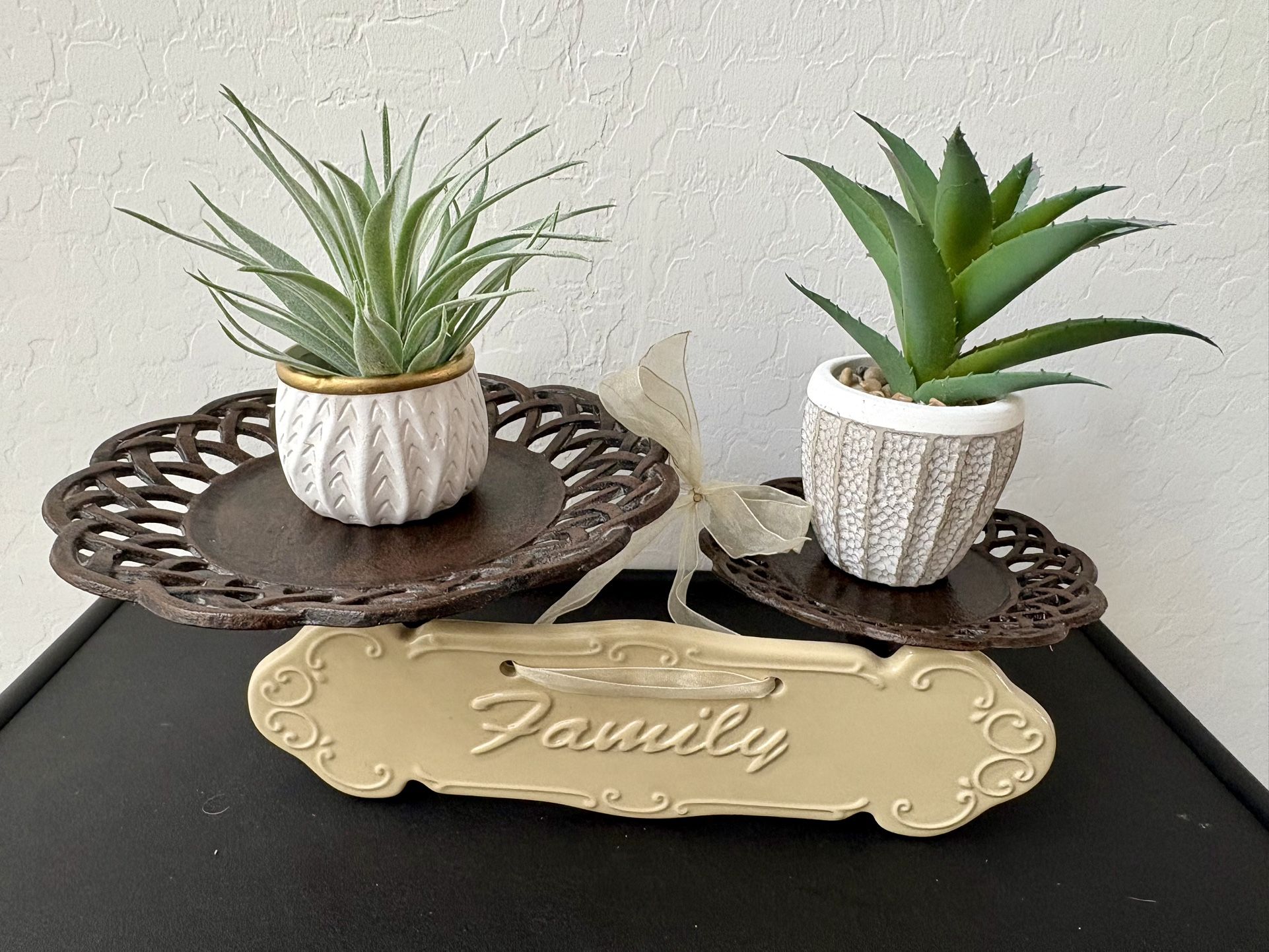 Family Ties & Home Decor