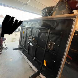 Queen Adjustable vibrating Bed Base. (OBO)