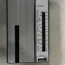 Vintage Crown TR 805 - 8 transistor Radio In As Shown Condition Working. 