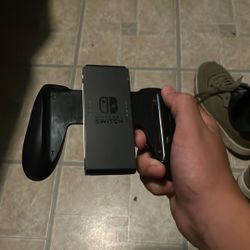 Nintendo switch controller holder
