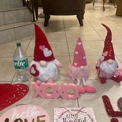 Valentine’s Day Decorations 