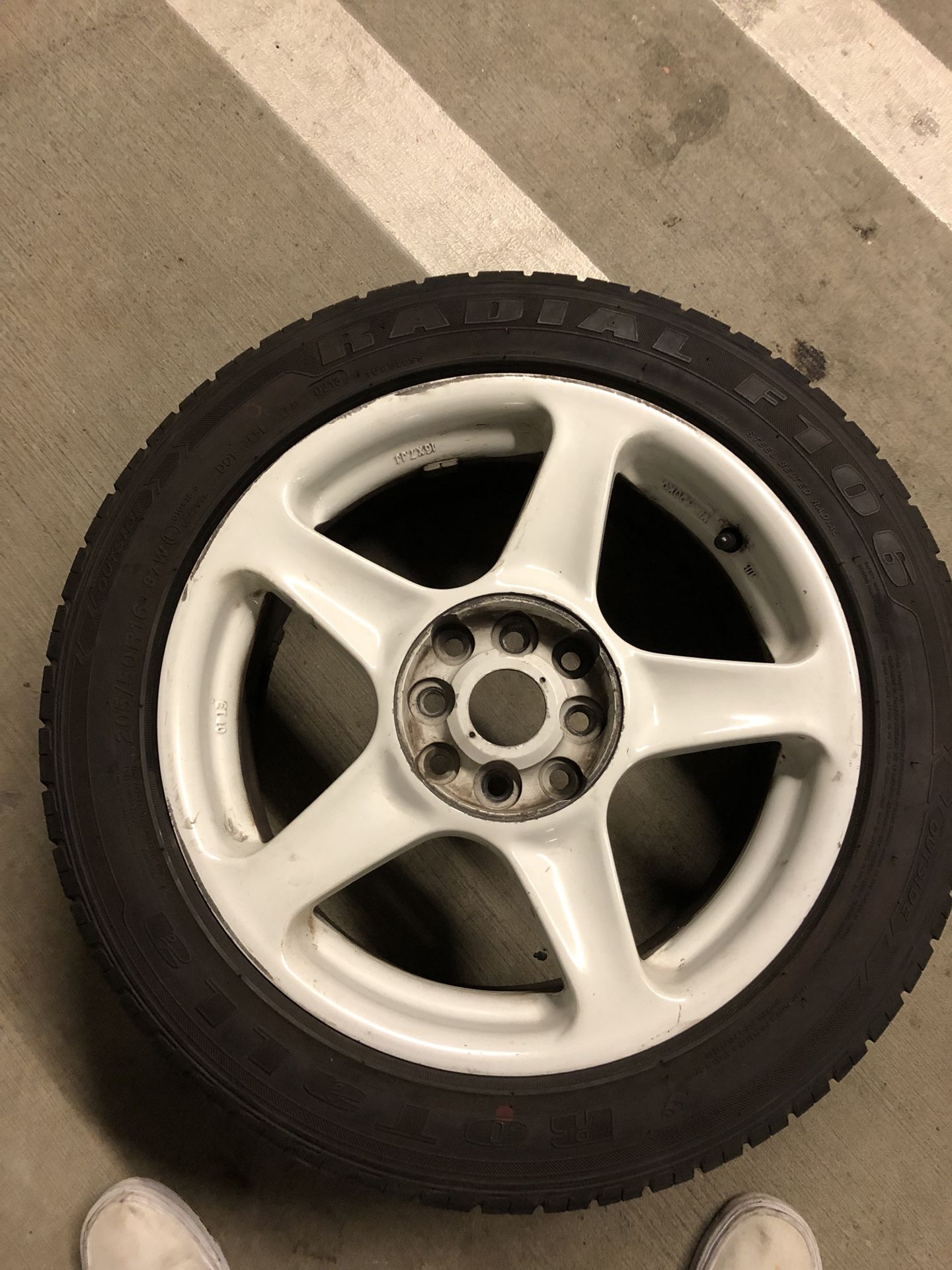 Axis gloss white 5 spoke wheels
