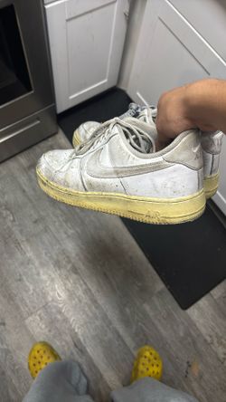 white air force 30 bucks