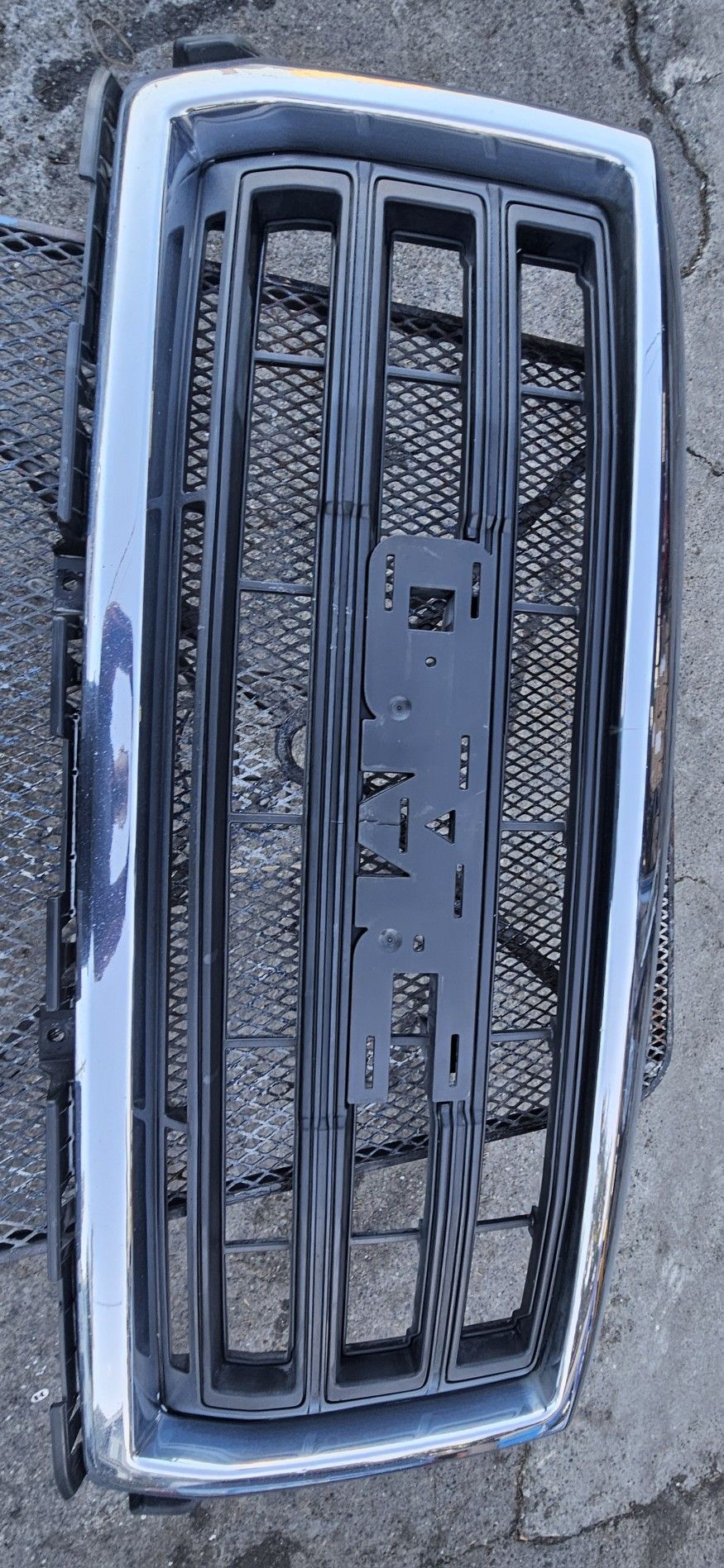 2015 GMC Sierra 1500 Grill