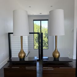Bedroom Set (TV Stand, Coffee Tables, Lamps) 