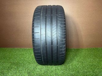 285/30/21 Pirelli PZero MGT 1067