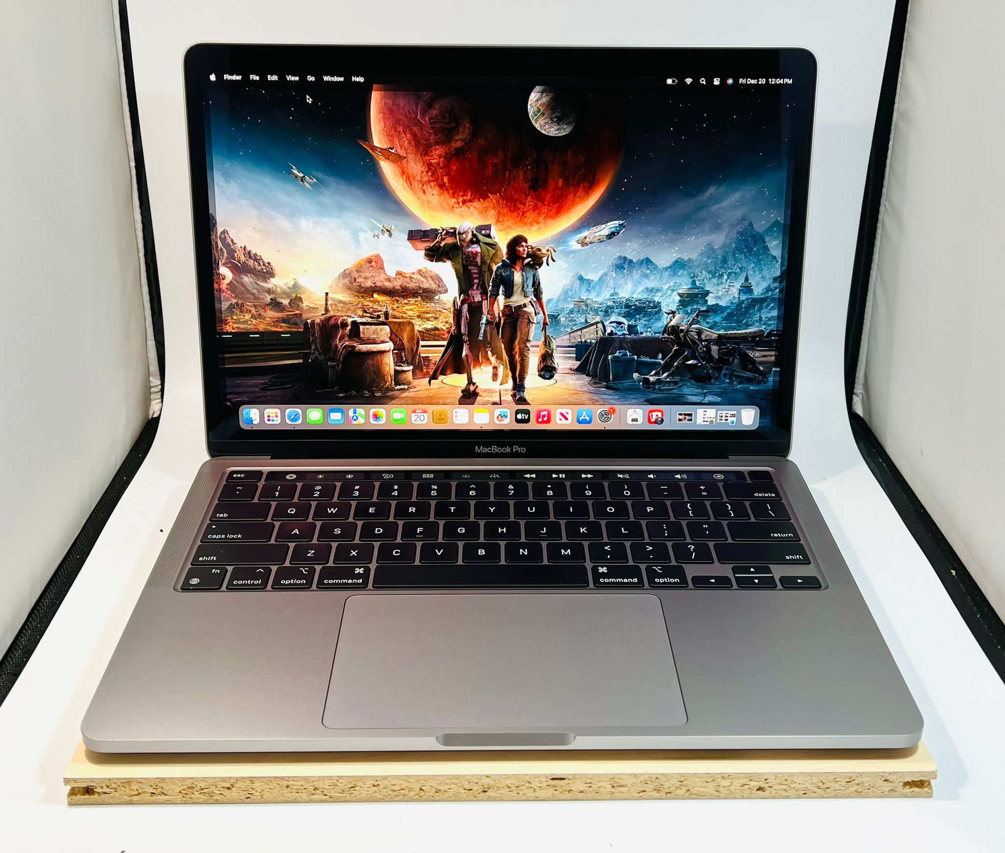  MacBook Pro 13” 2020 M1 CHIP 8GB 256GB