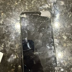 iPhone 8+. Cracked Glass Front And Back Unlocked 256gb