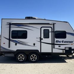 2015 Jayco Toy Hauler 
