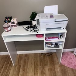 White Desk 