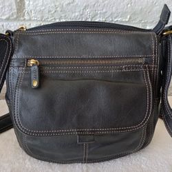 Stylish Fossil Black Leather Crossbody Bag With Multiple Pockets