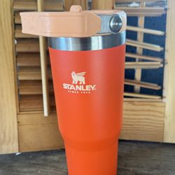 THE ICEFLOW FLIP STRAW TUMBLER 300Z