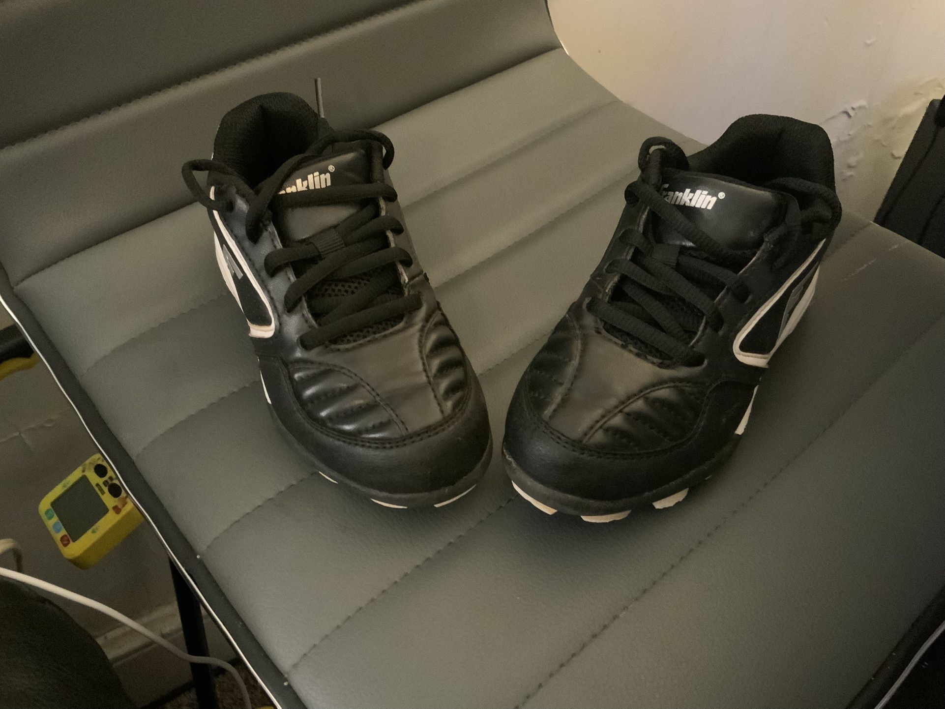 Youth Soccer/Baseball Cleats 