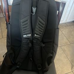 Nike elite bag