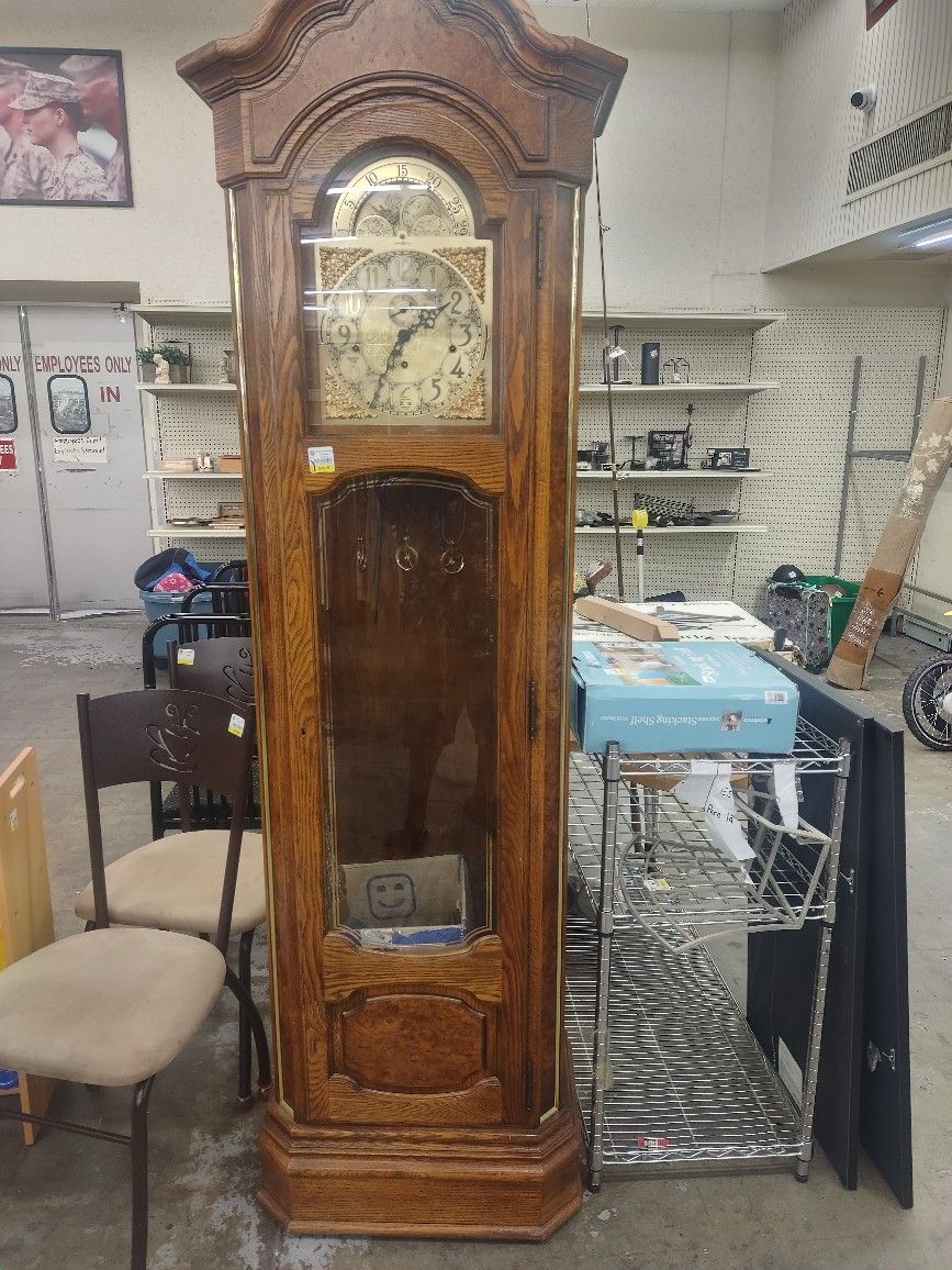 Howard Miller X Clock Company