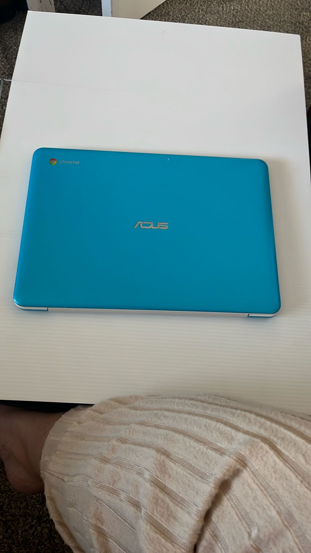 ASUS Chromebook – not working – for parts or repair.