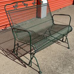 Green Metal Swing Patio Chair 
