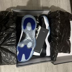 jordan concords size 11, size 10