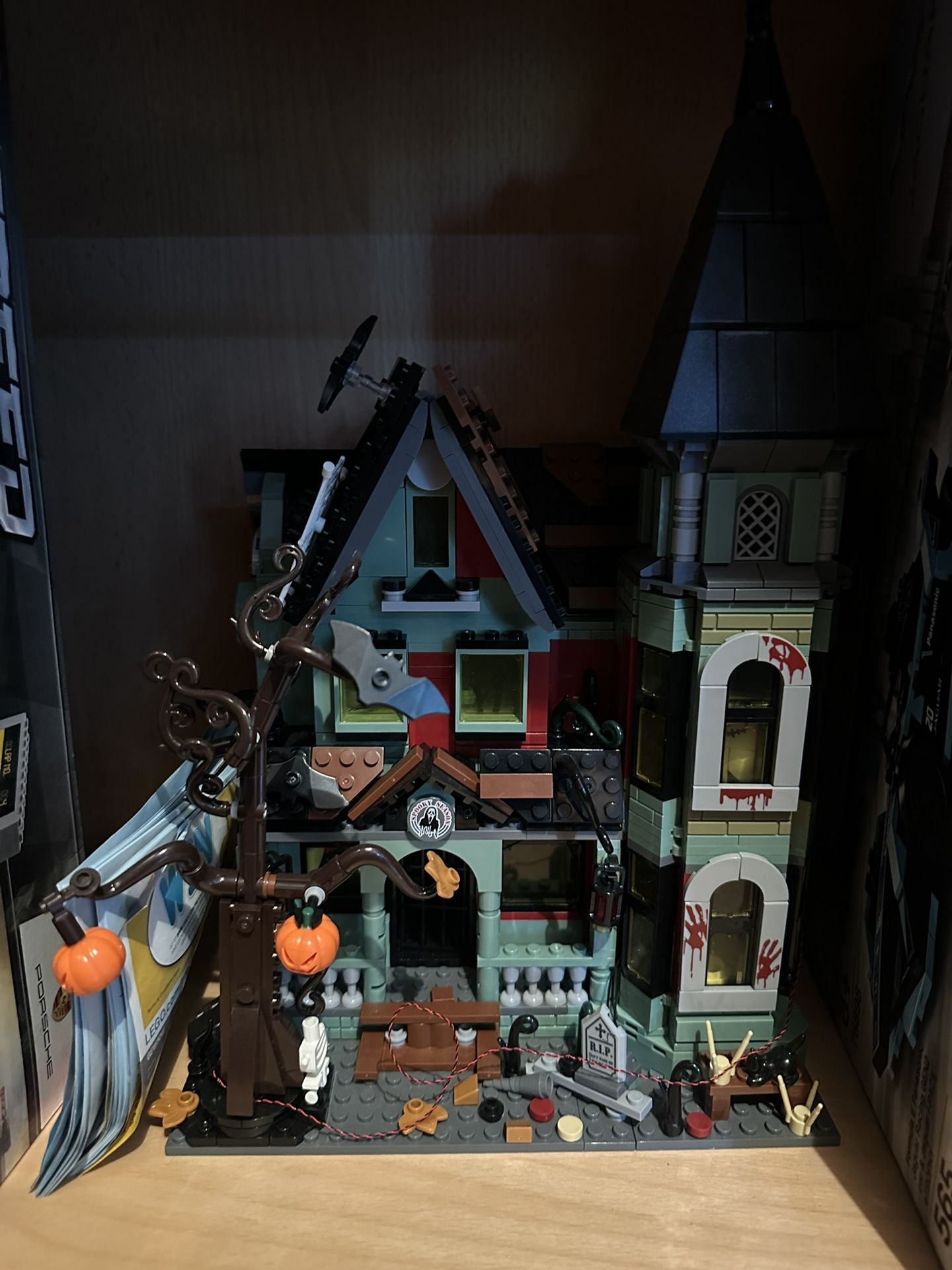 Haunted House Building Set