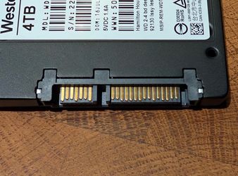 WD Blue 4TB SATA 2.5" SSD — Excellent Condition