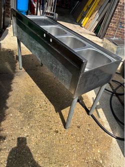 Bar fixtures ( three compartment)