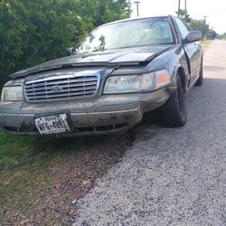2002 Crown Victoria 