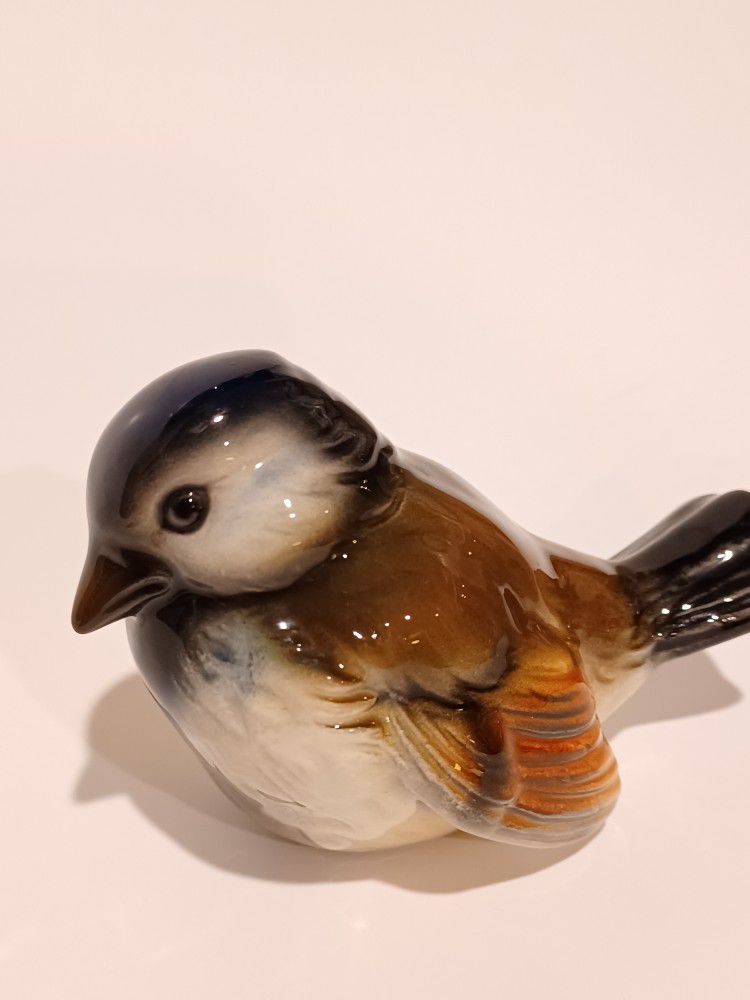 Collectible GOEBEL Bird Figurine
