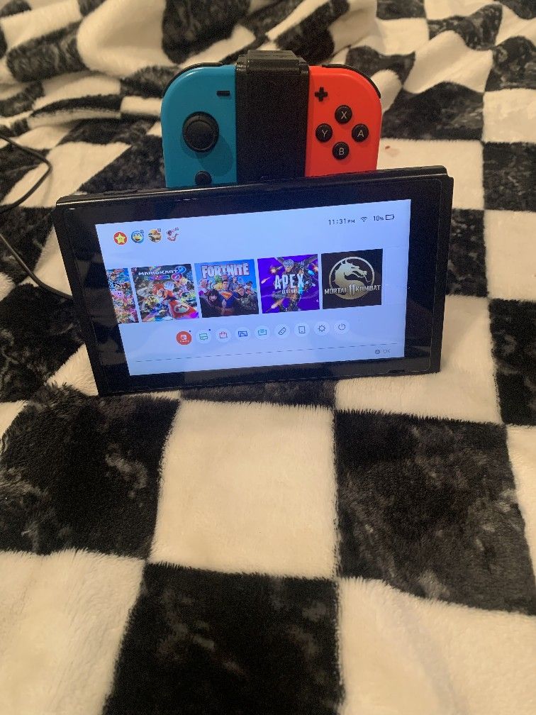NINTENDO SWITCH