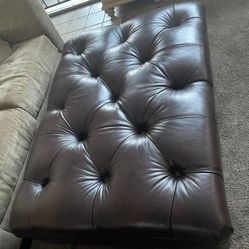 $100 Bundle: OTTOMAN, NIGHTSTAND, CHAIRS,RUG