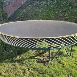 Springfree trampoline