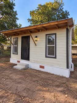1 bedroom Studio All Bills Paid