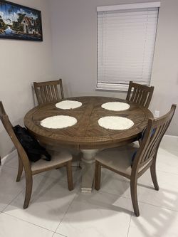 Dinning Set